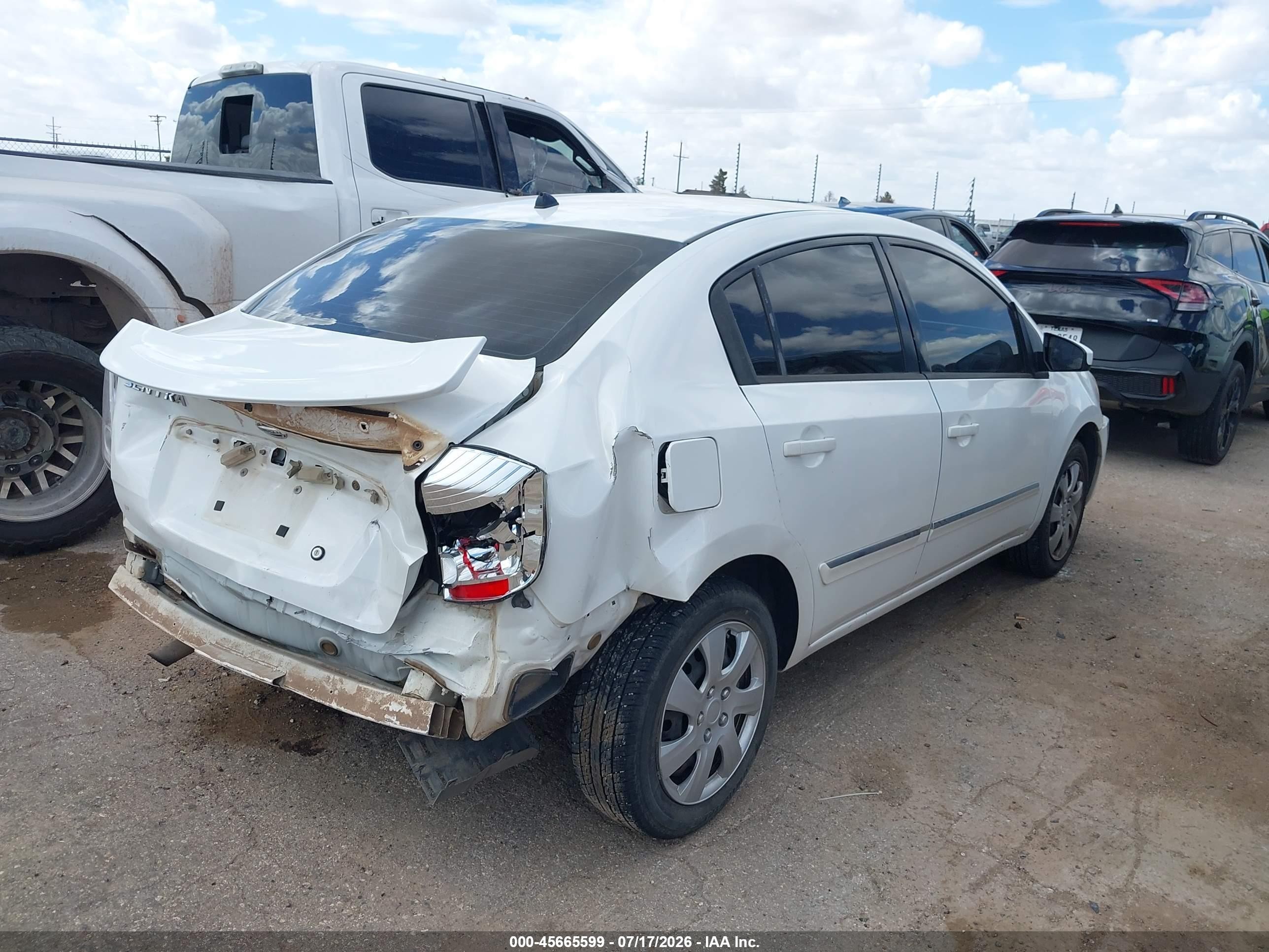 2011 Nissan Sentra 2.0s Белый vin: 3N1AB6AP3BL727719
