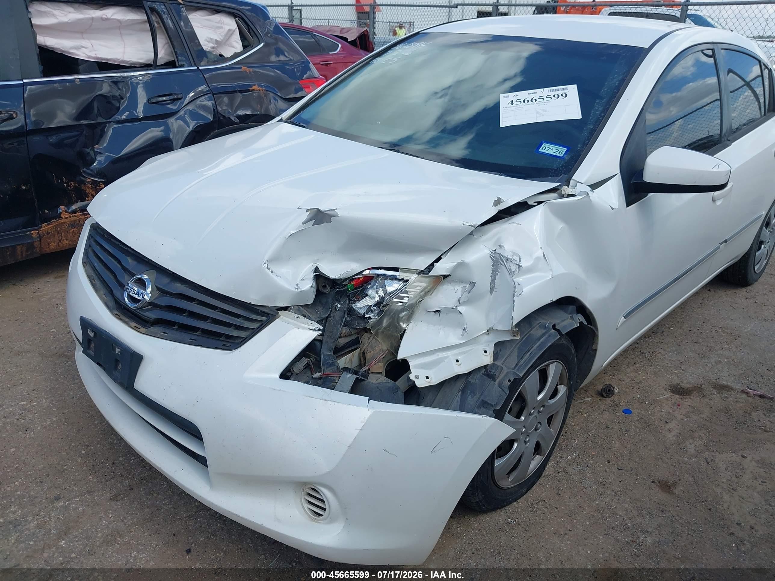 2011 Nissan Sentra 2.0s Белый vin: 3N1AB6AP3BL727719