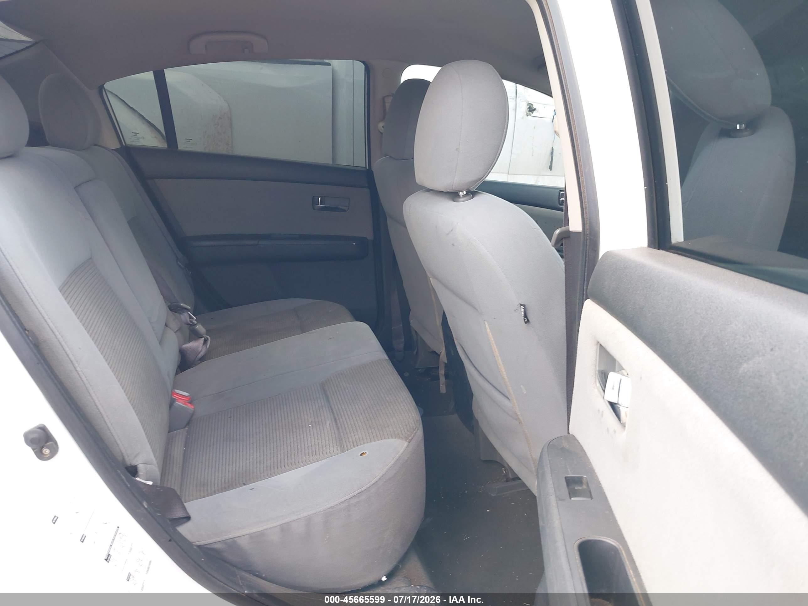 2011 Nissan Sentra 2.0s Белый vin: 3N1AB6AP3BL727719