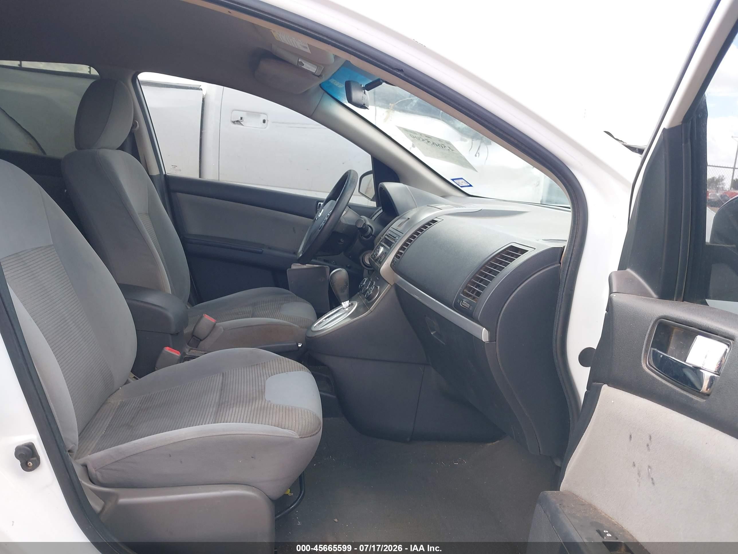 2011 Nissan Sentra 2.0s Белый vin: 3N1AB6AP3BL727719