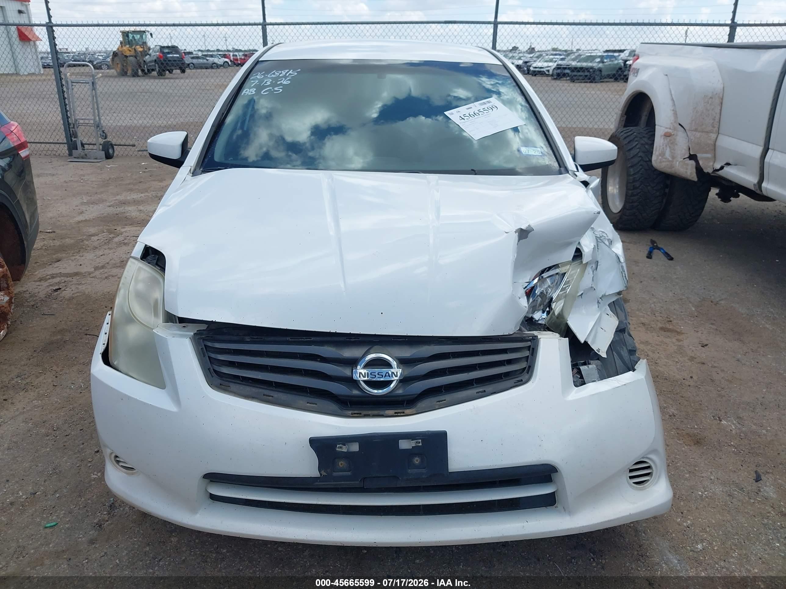 2011 Nissan Sentra 2.0s Белый vin: 3N1AB6AP3BL727719