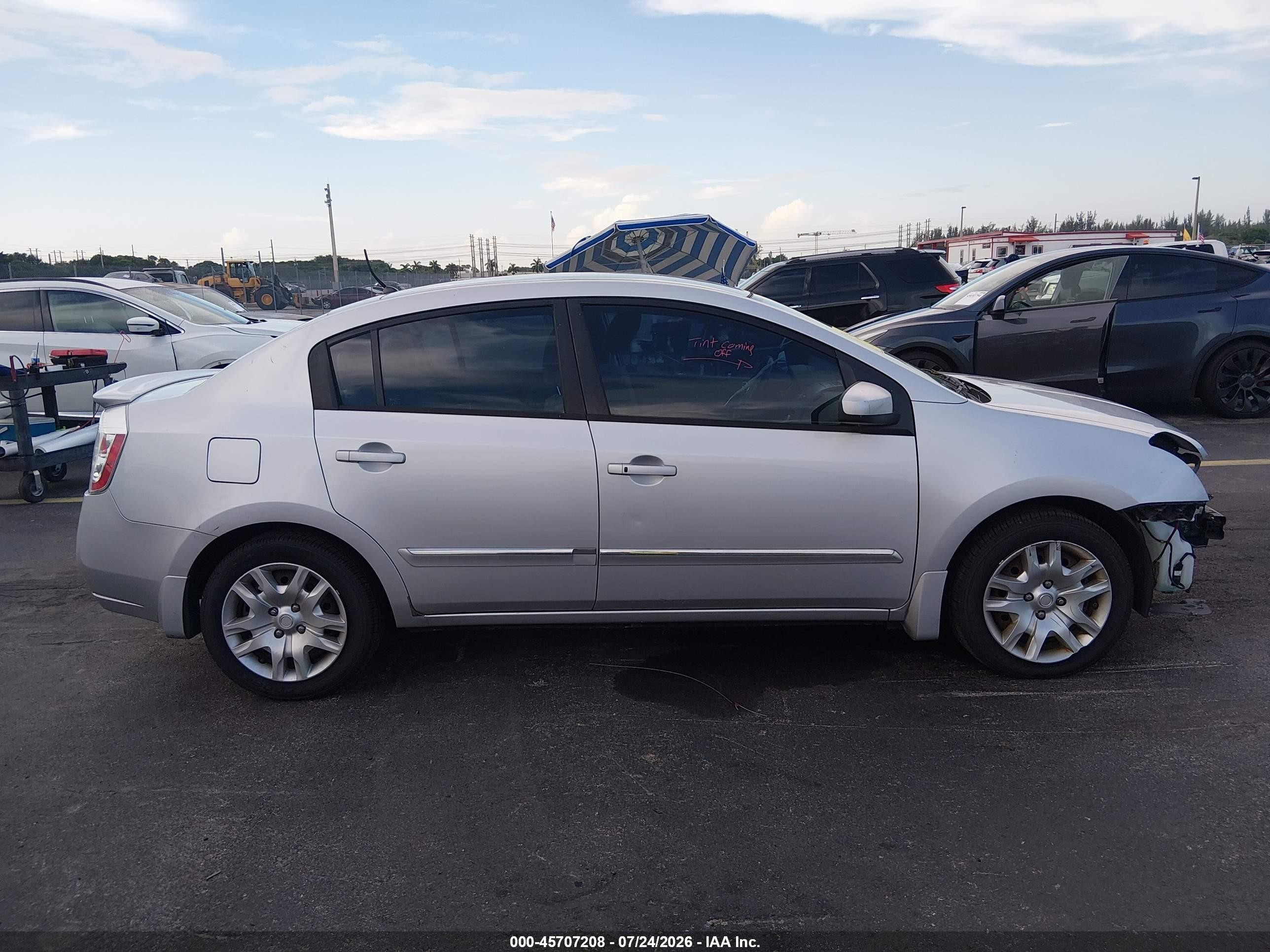 2012 Nissan Sentra 2.0 S Silver vin: 3N1AB6AP3CL612233