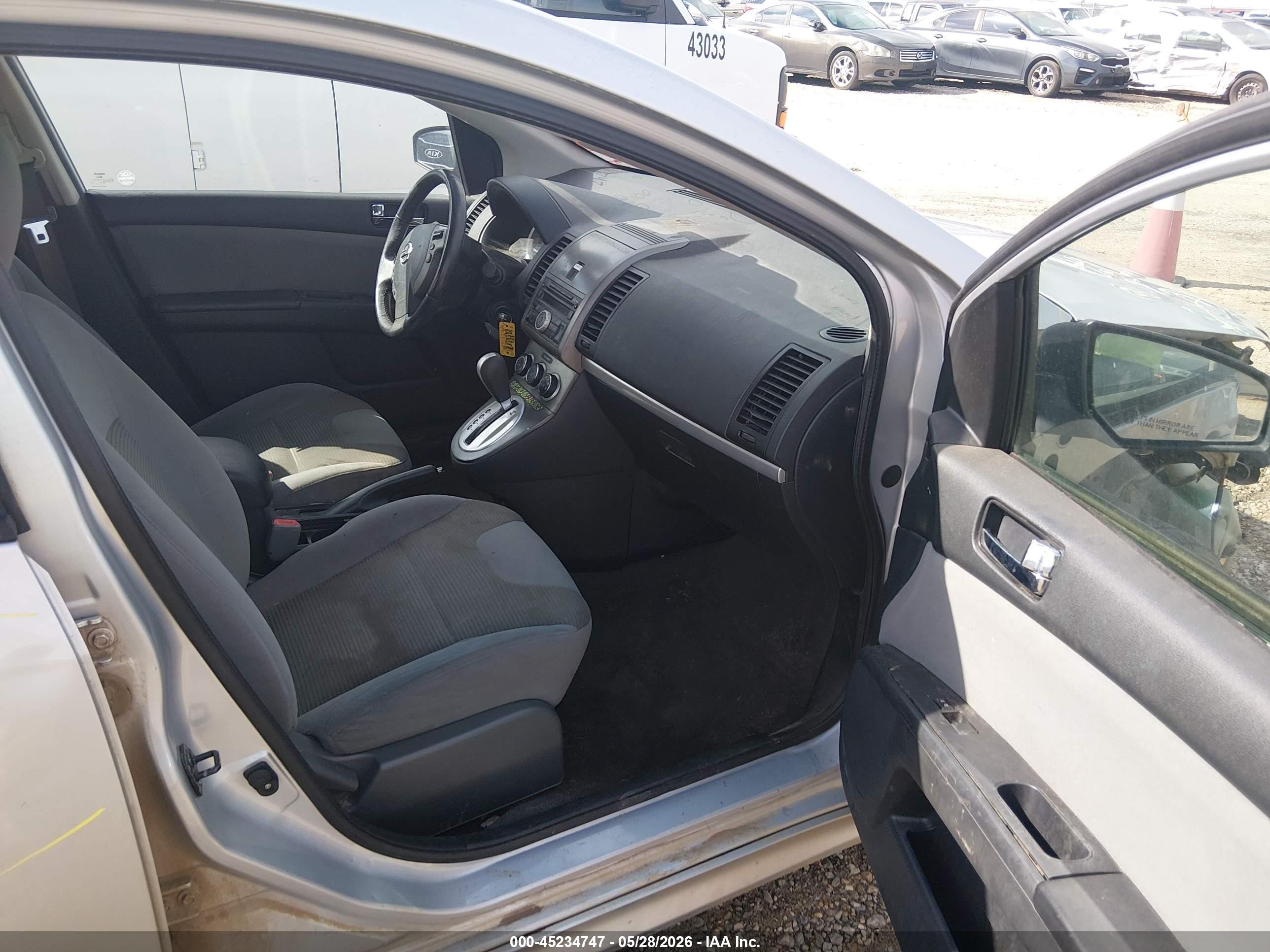 2012 Nissan Sentra 2.0 Sr Серебряный vin: 3N1AB6AP3CL752041