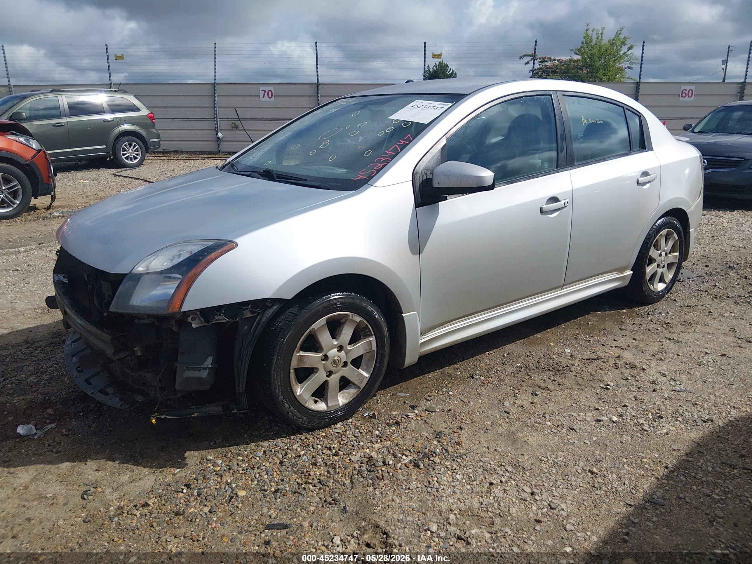 2012 Nissan Sentra 2.0 Sr Серебряный vin: 3N1AB6AP3CL752041