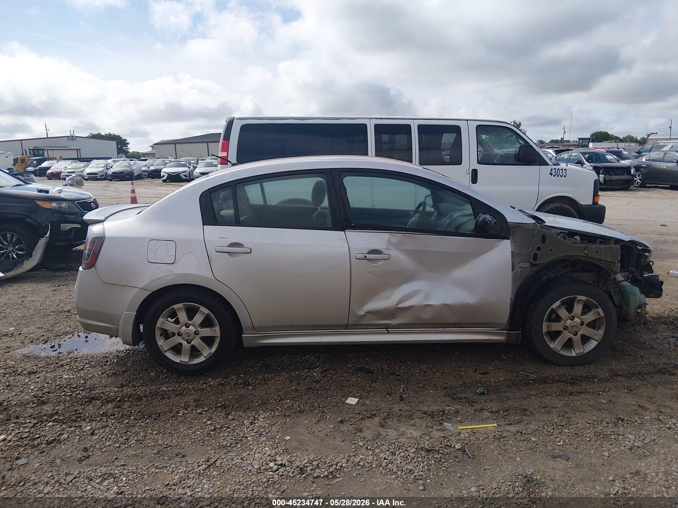 2012 Nissan Sentra 2.0 Sr Серебряный vin: 3N1AB6AP3CL752041