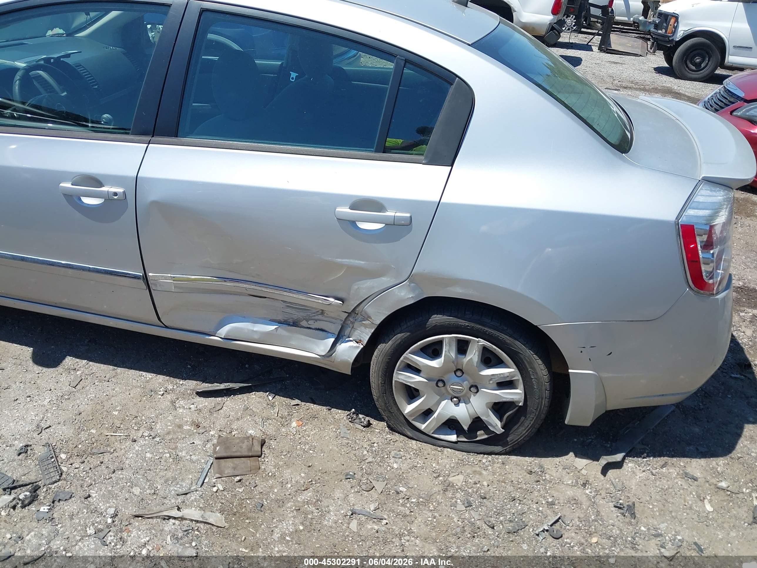2012 Nissan Sentra 2.0 S Silver vin: 3N1AB6AP3CL766697