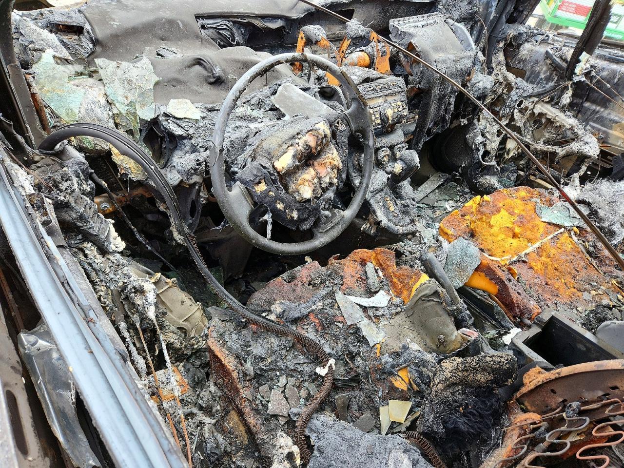 2010 Nissan Sentra 2.0 Burn vin: 3N1AB6AP4AL620712