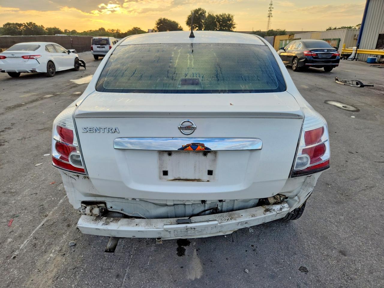 2010 Nissan Sentra 2.0 White vin: 3N1AB6AP4AL621407