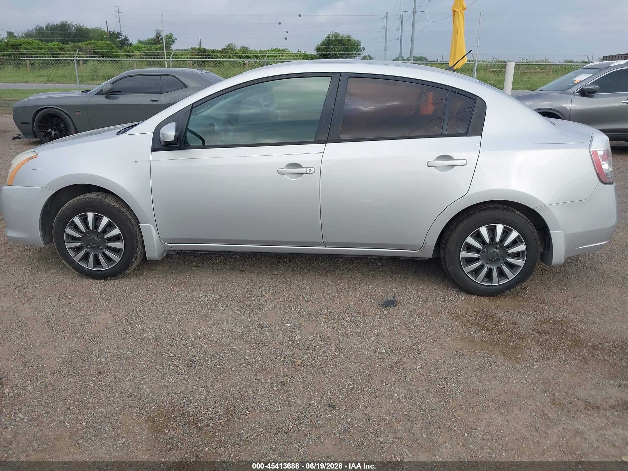 2010 Nissan Sentra 2.0 Silver vin: 3N1AB6AP4AL636831