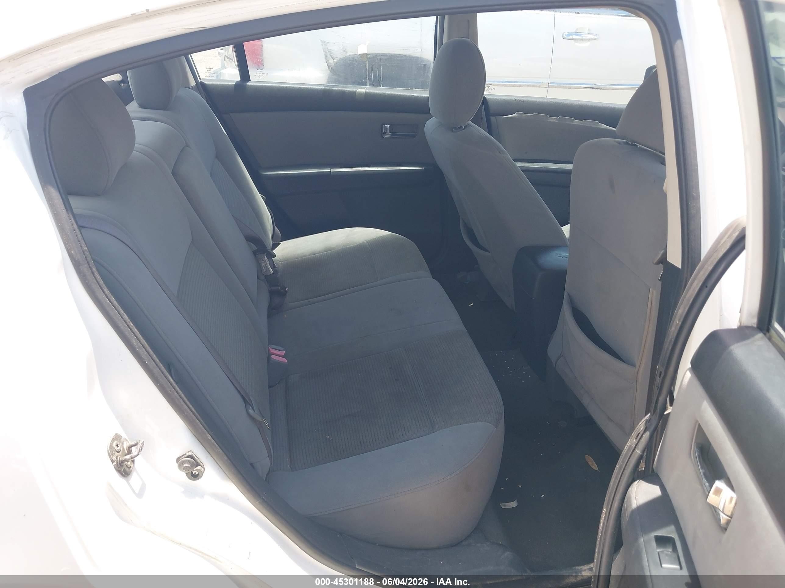2010 Nissan Sentra 2.0s Белый vin: 3N1AB6AP4AL645920