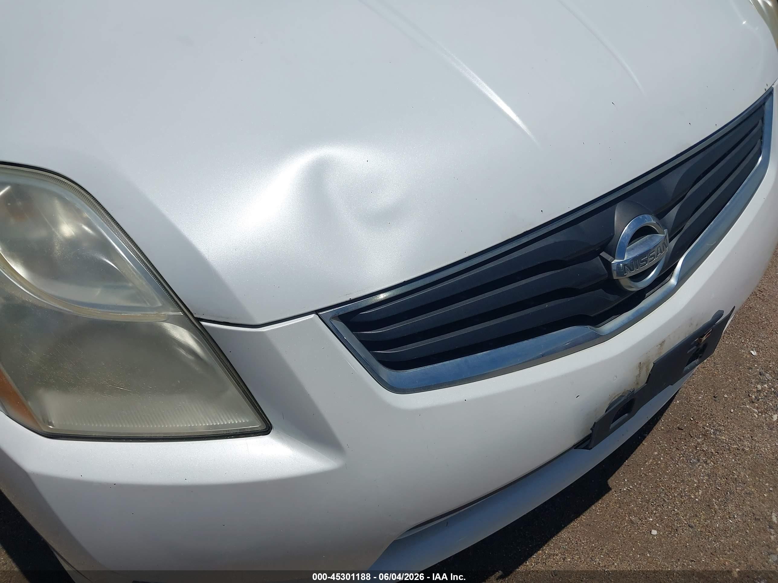 2010 Nissan Sentra 2.0s Белый vin: 3N1AB6AP4AL645920