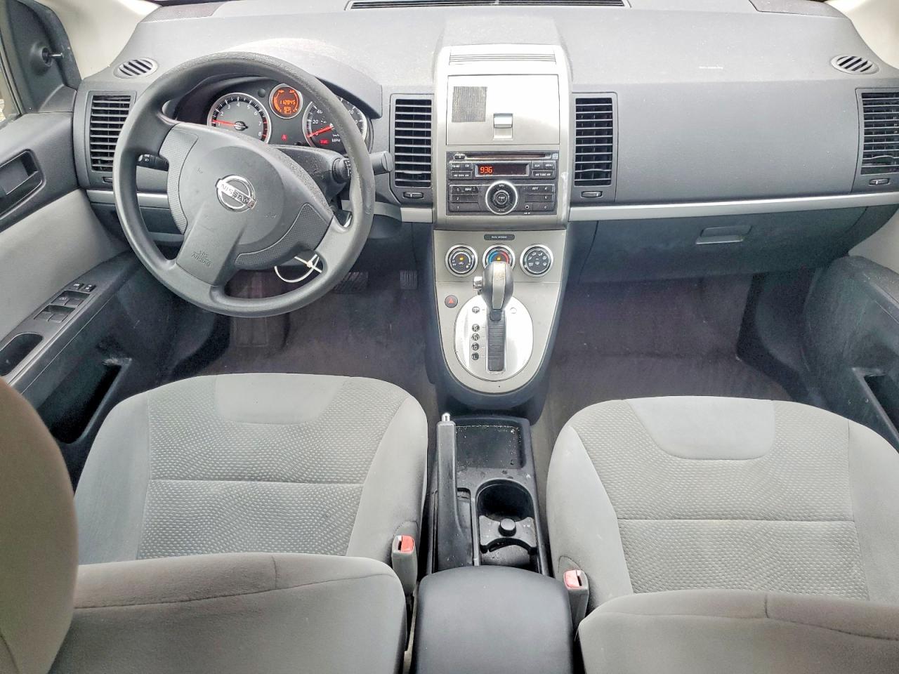 2010 Nissan Sentra 2.0 Red vin: 3N1AB6AP4AL667979