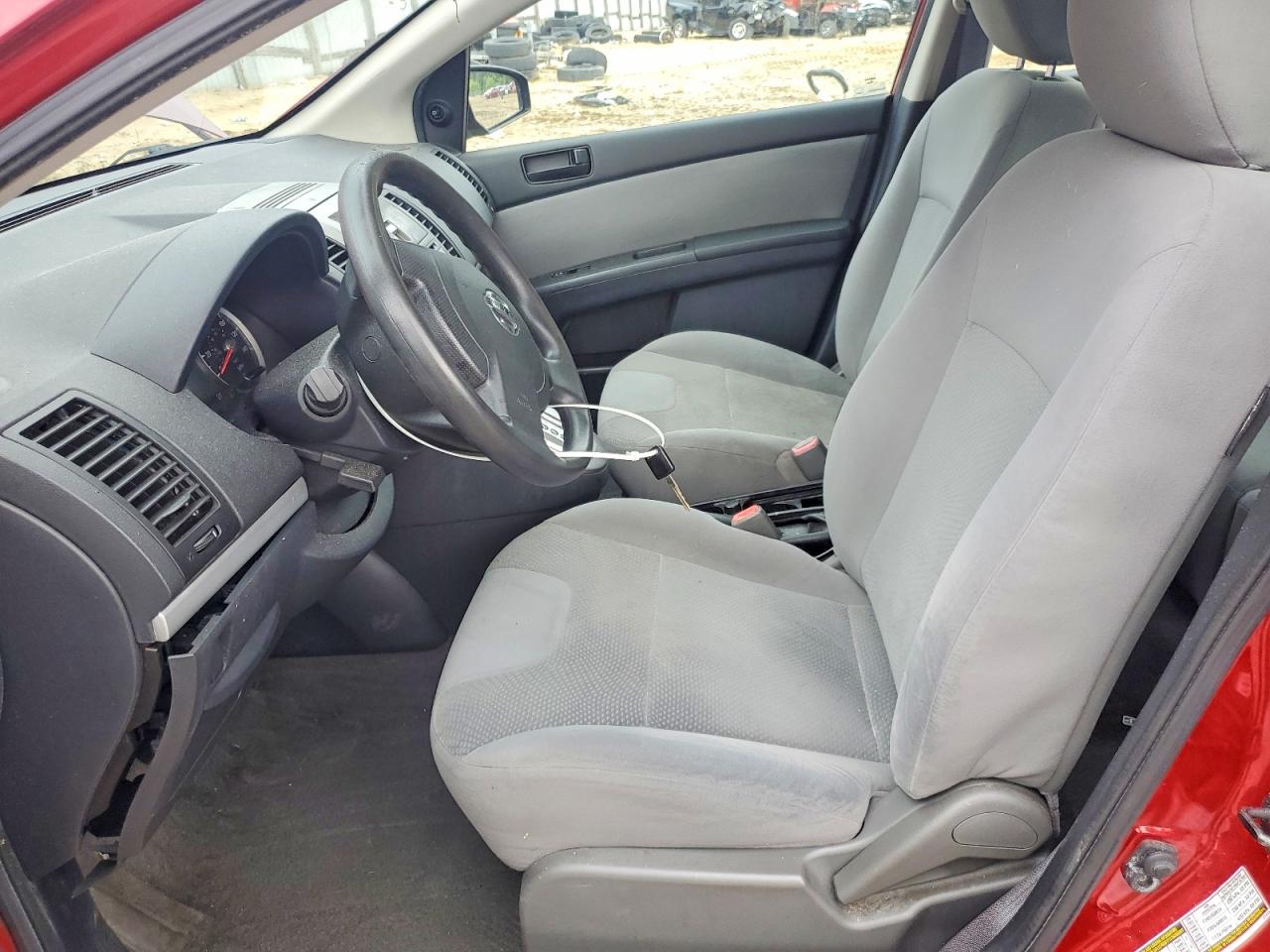 2010 Nissan Sentra 2.0 Red vin: 3N1AB6AP4AL667979