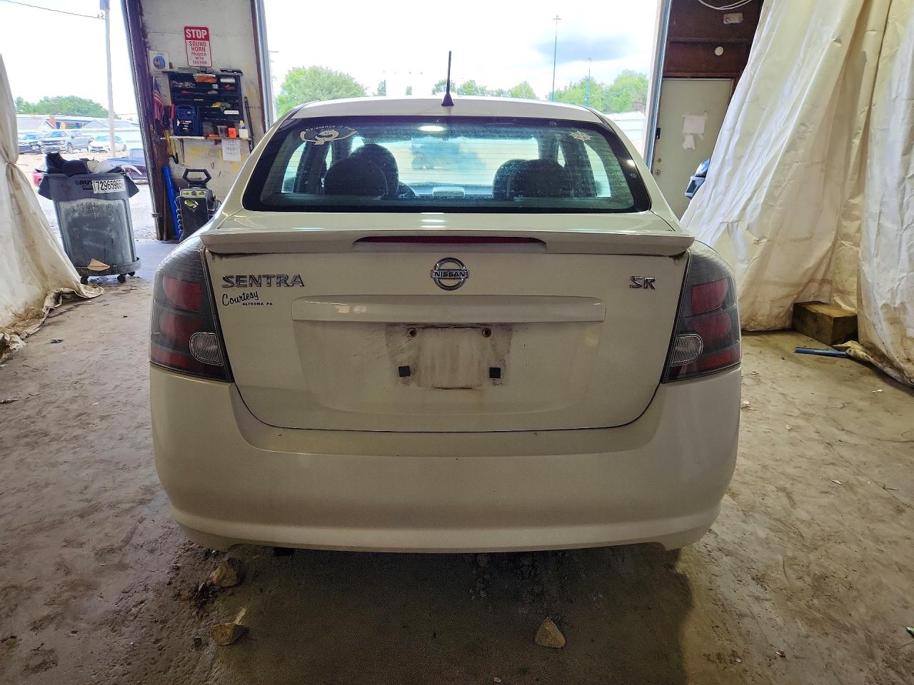 2010 Nissan Sentra 2.0 White vin: 3N1AB6AP4AL729655