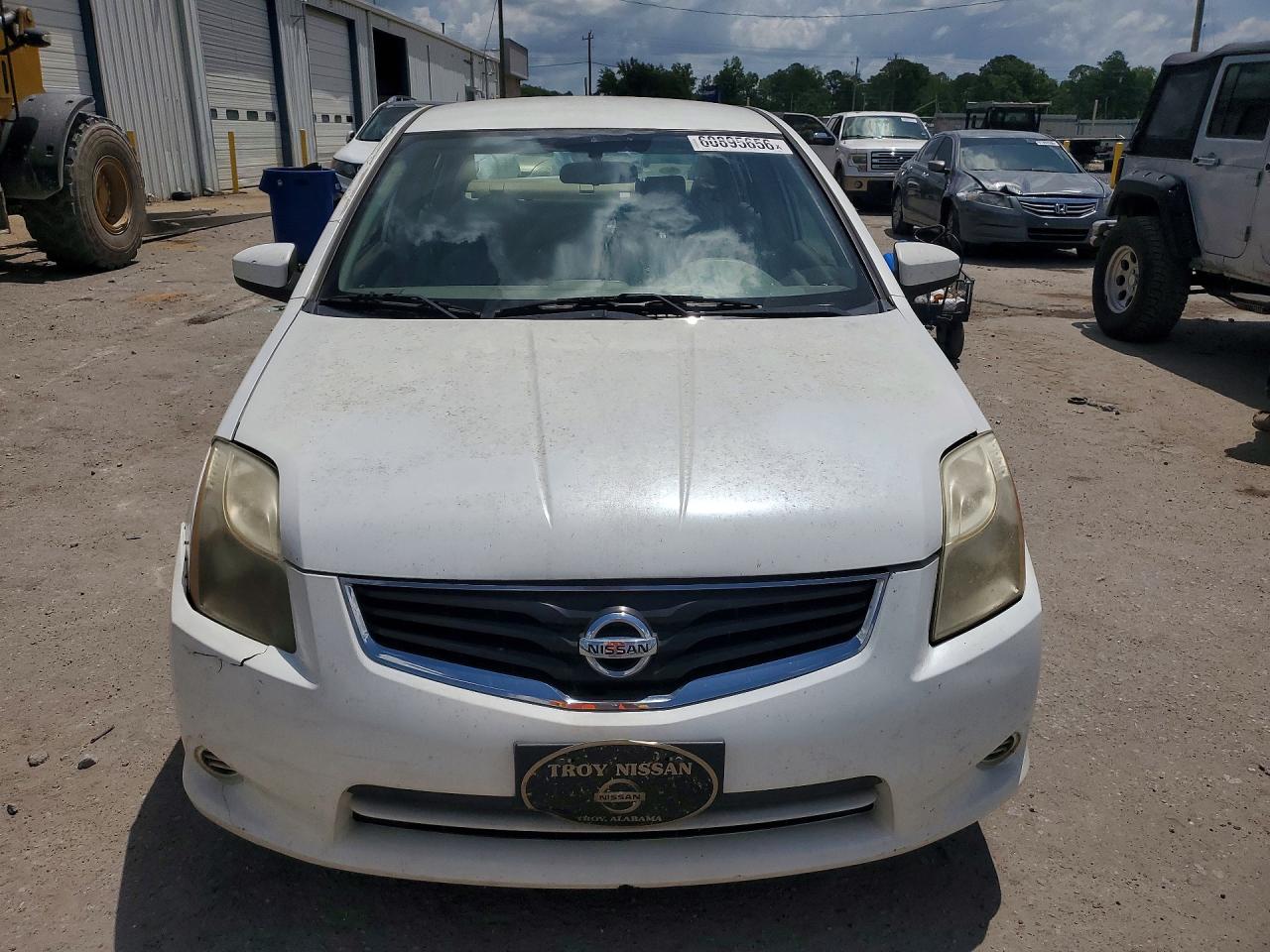 2011 Nissan Sentra 2.0 Белый vin: 3N1AB6AP4BL617245