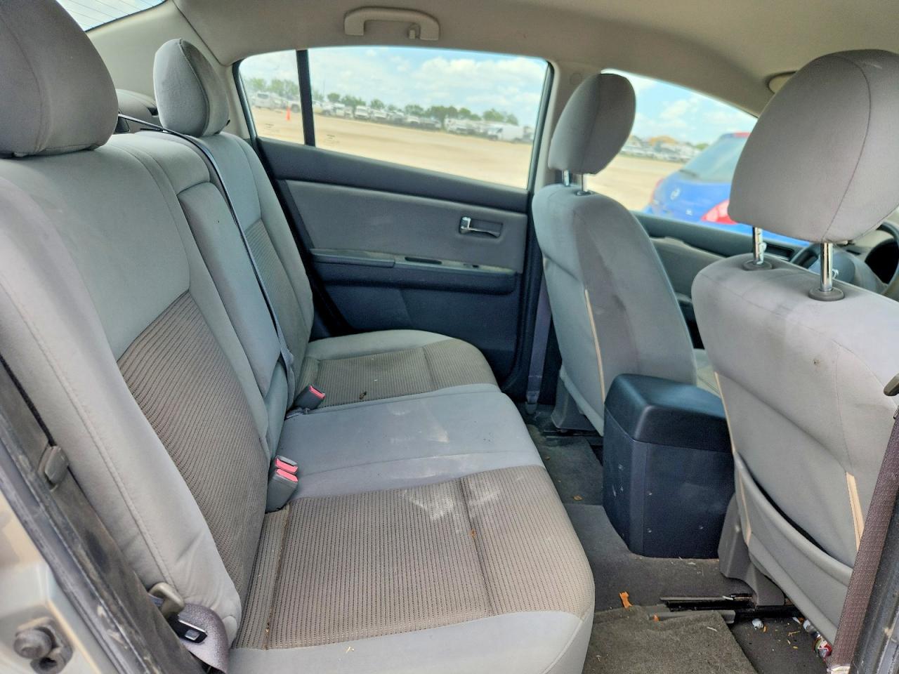 2011 Nissan Sentra 2.0 Silver vin: 3N1AB6AP4BL656384