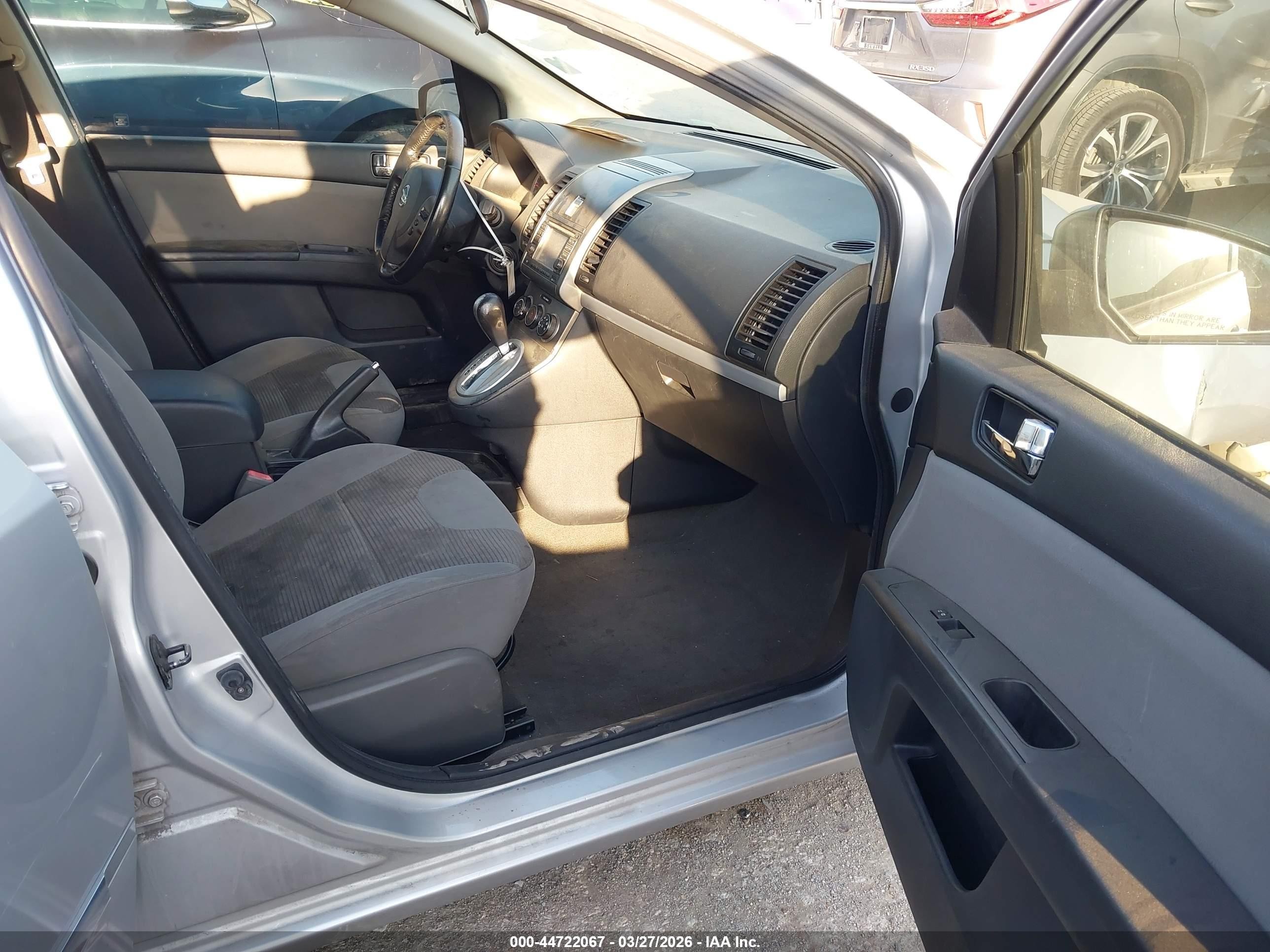 2012 Nissan Sentra 2.0 S Silver vin: 3N1AB6AP4CL676927