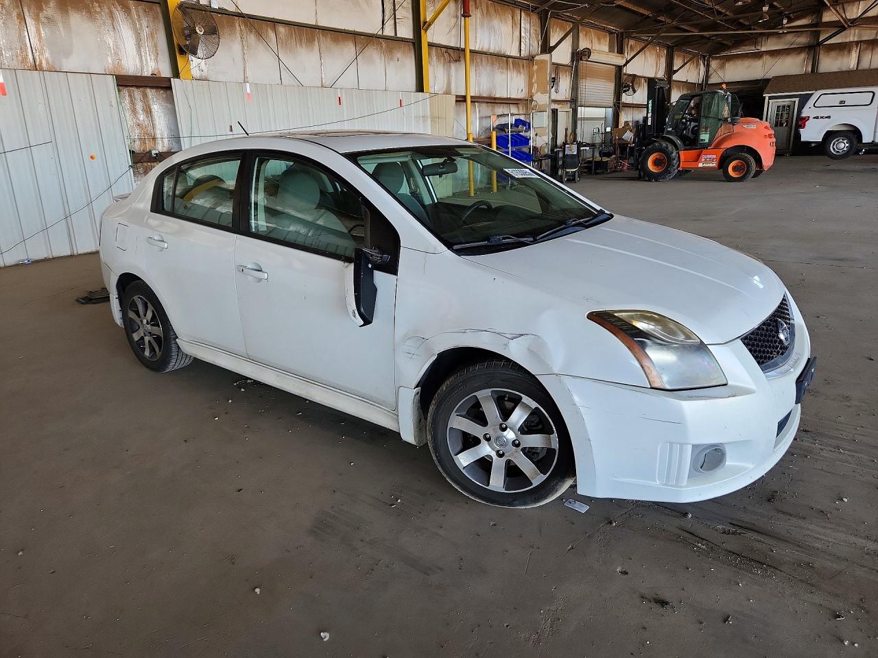 2012 Nissan Sentra 2.0 Белый vin: 3N1AB6AP4CL728525