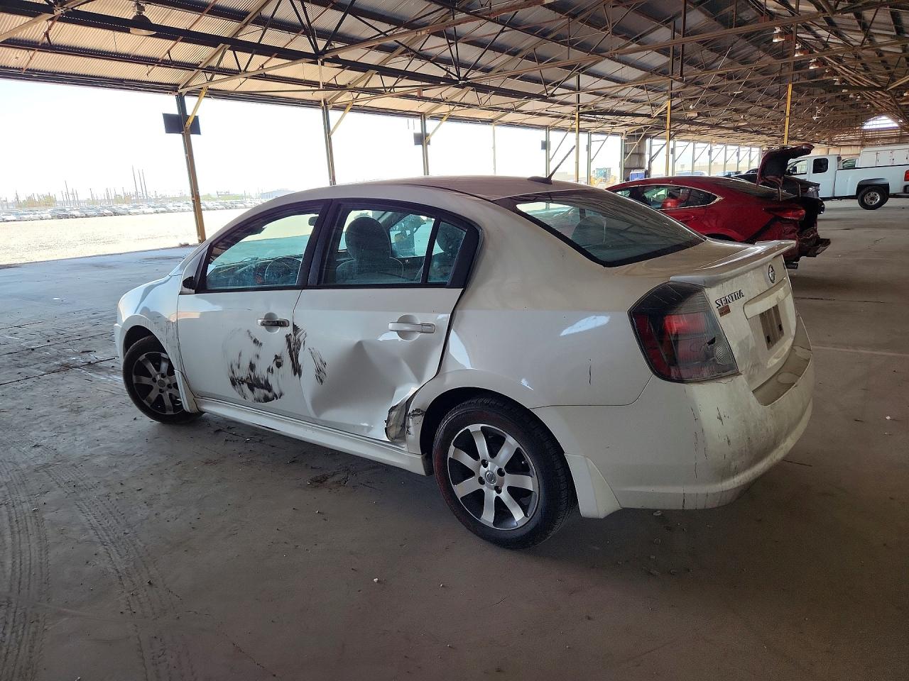 2012 Nissan Sentra 2.0 Белый vin: 3N1AB6AP4CL728525