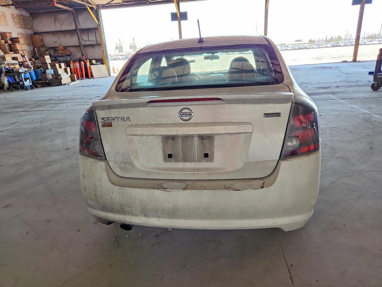 2012 Nissan Sentra 2.0 Белый vin: 3N1AB6AP4CL728525