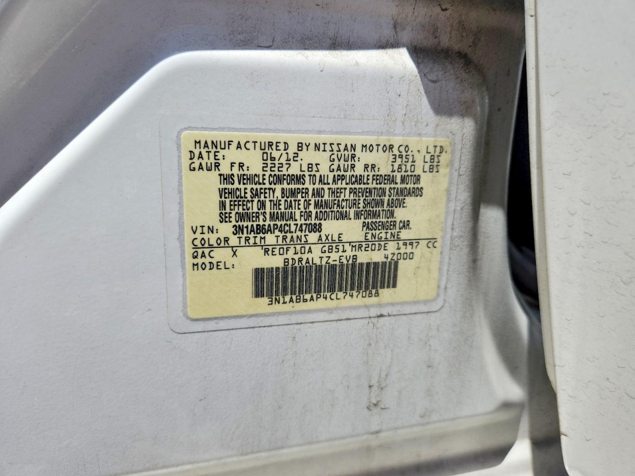 2012 Nissan Sentra 2.0 White vin: 3N1AB6AP4CL747088