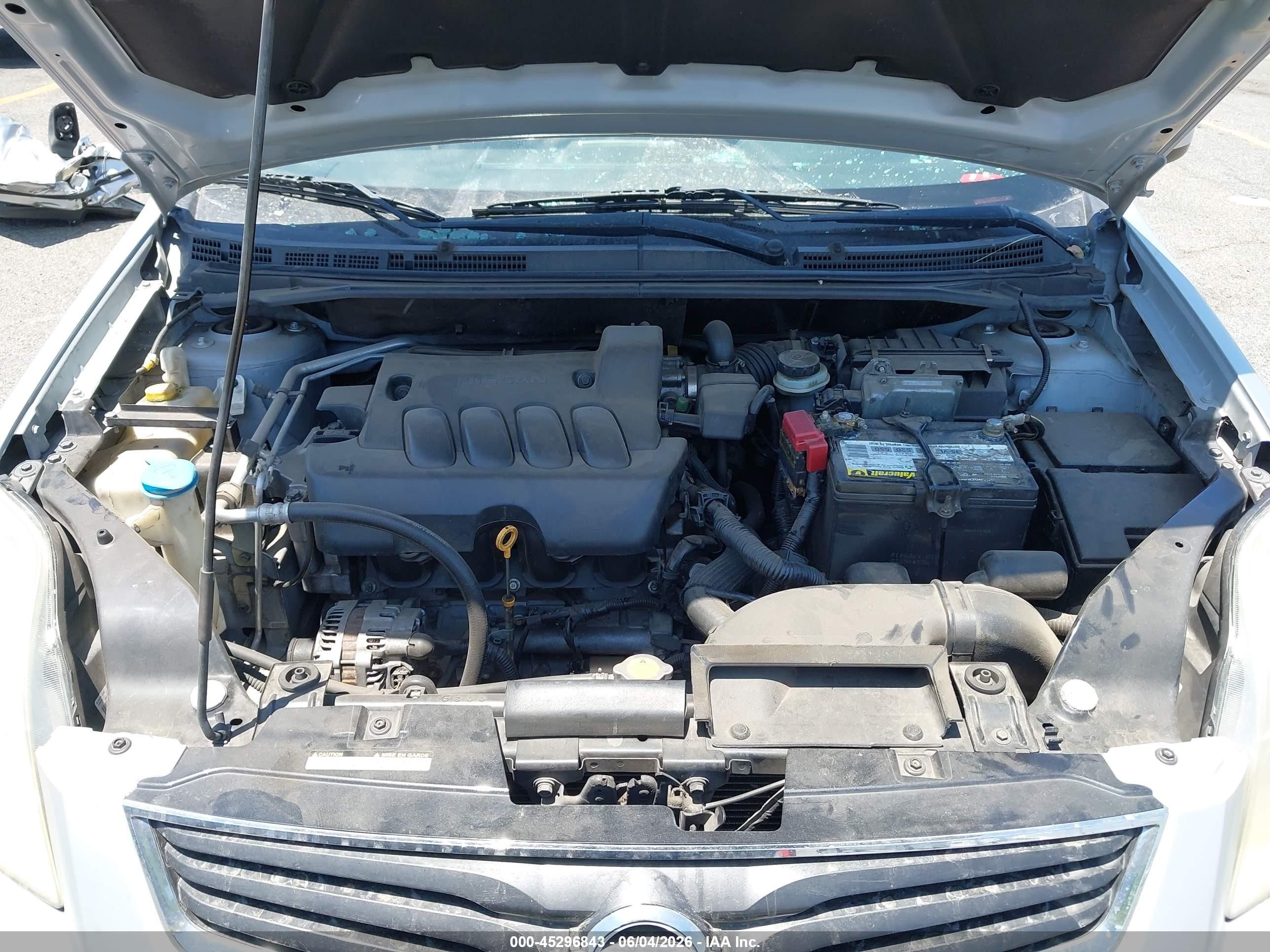 2012 Nissan Sentra 2.0 S Серебряный vin: 3N1AB6AP4CL757040