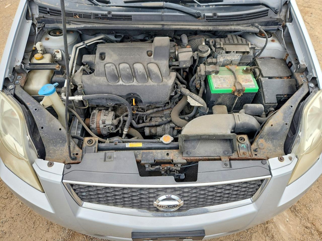 2010 Nissan Sentra 2.0 Silver vin: 3N1AB6AP5AL630567