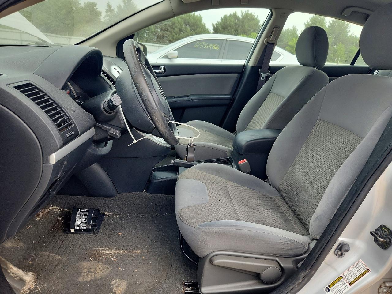 2010 Nissan Sentra 2.0 Silver vin: 3N1AB6AP5AL630567
