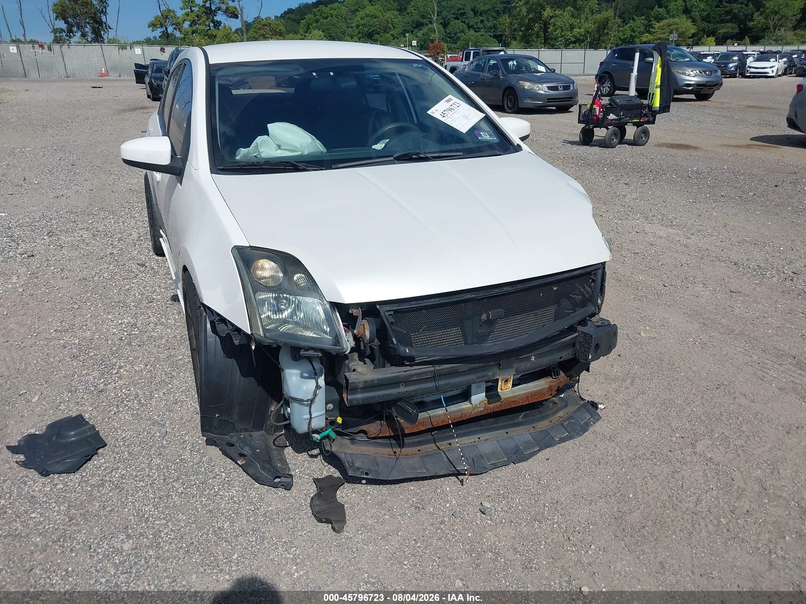 2010 Nissan Sentra 2.0sr Белый vin: 3N1AB6AP5AL644145