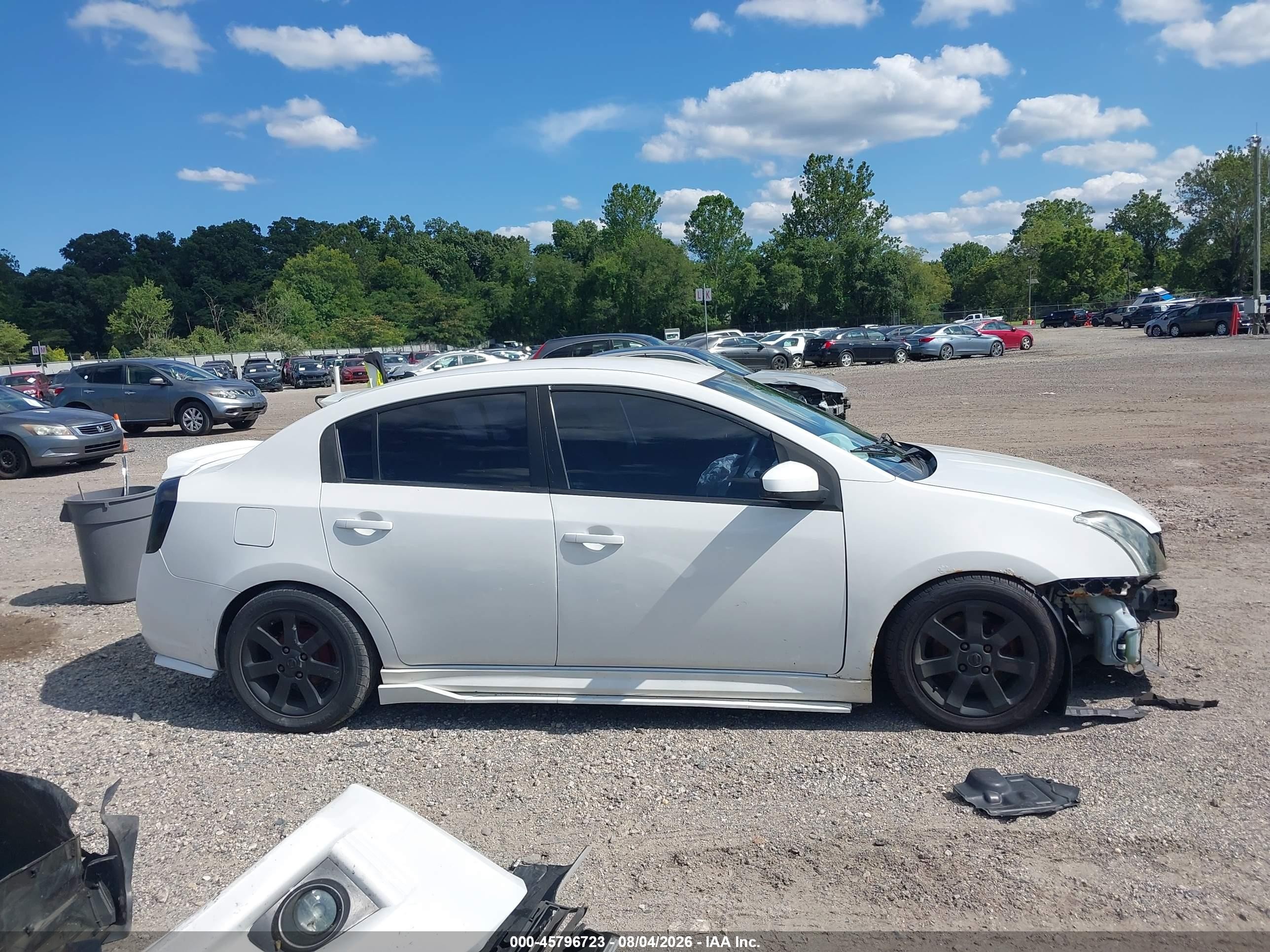 2010 Nissan Sentra 2.0sr Белый vin: 3N1AB6AP5AL644145