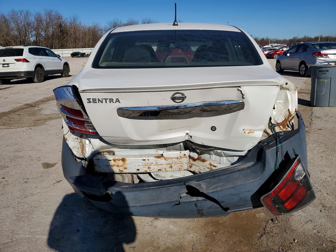 2010 Nissan Sentra 2.0 White vin: 3N1AB6AP5AL699548