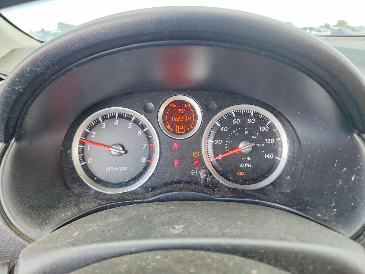2010 Nissan Sentra 2.0 Red vin: 3N1AB6AP5AL716882