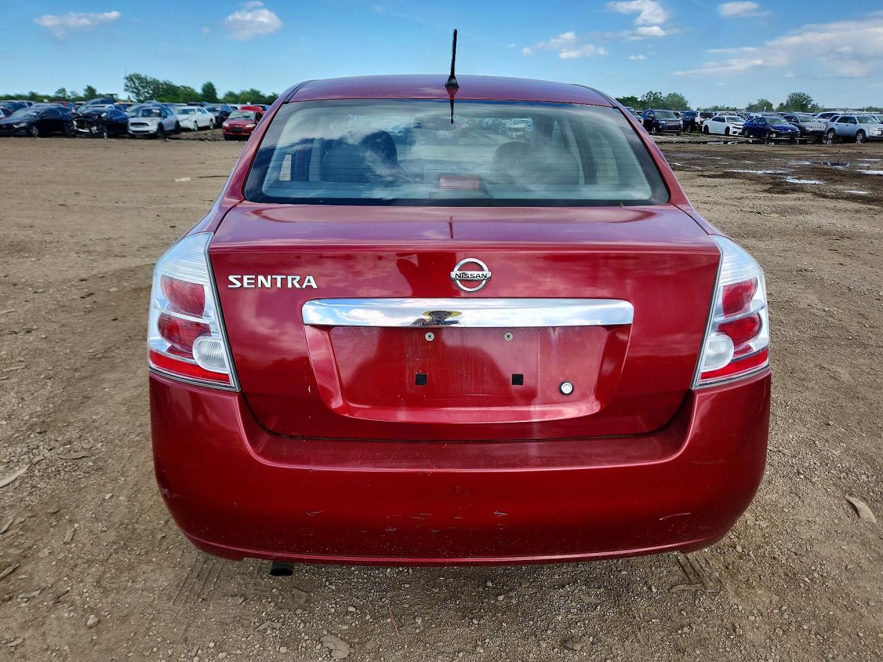 2010 Nissan Sentra 2.0 Red vin: 3N1AB6AP5AL716882