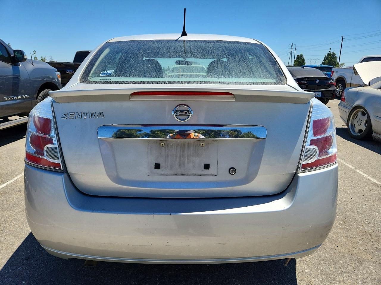 2011 Nissan Sentra 2.0 Silver vin: 3N1AB6AP5BL641361