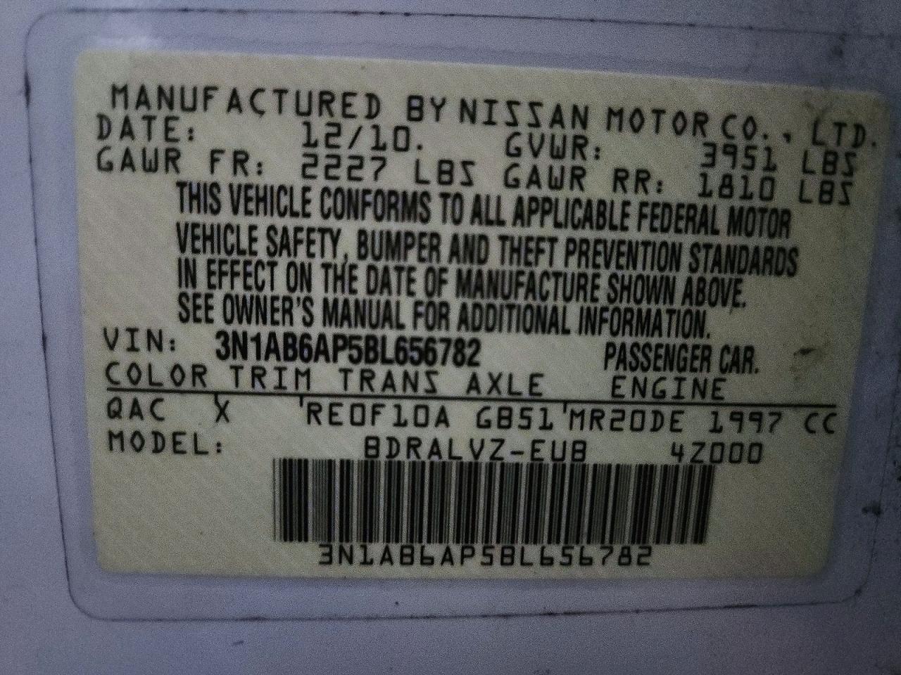 2011 Nissan Sentra 2.0 Белый vin: 3N1AB6AP5BL656782