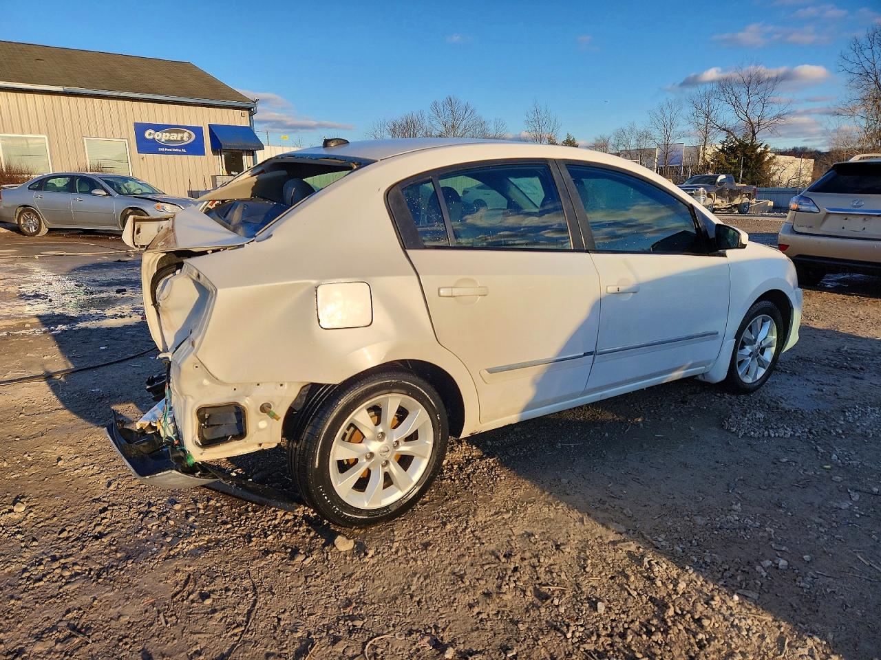 2011 Nissan Sentra 2.0 Белый vin: 3N1AB6AP5BL656782