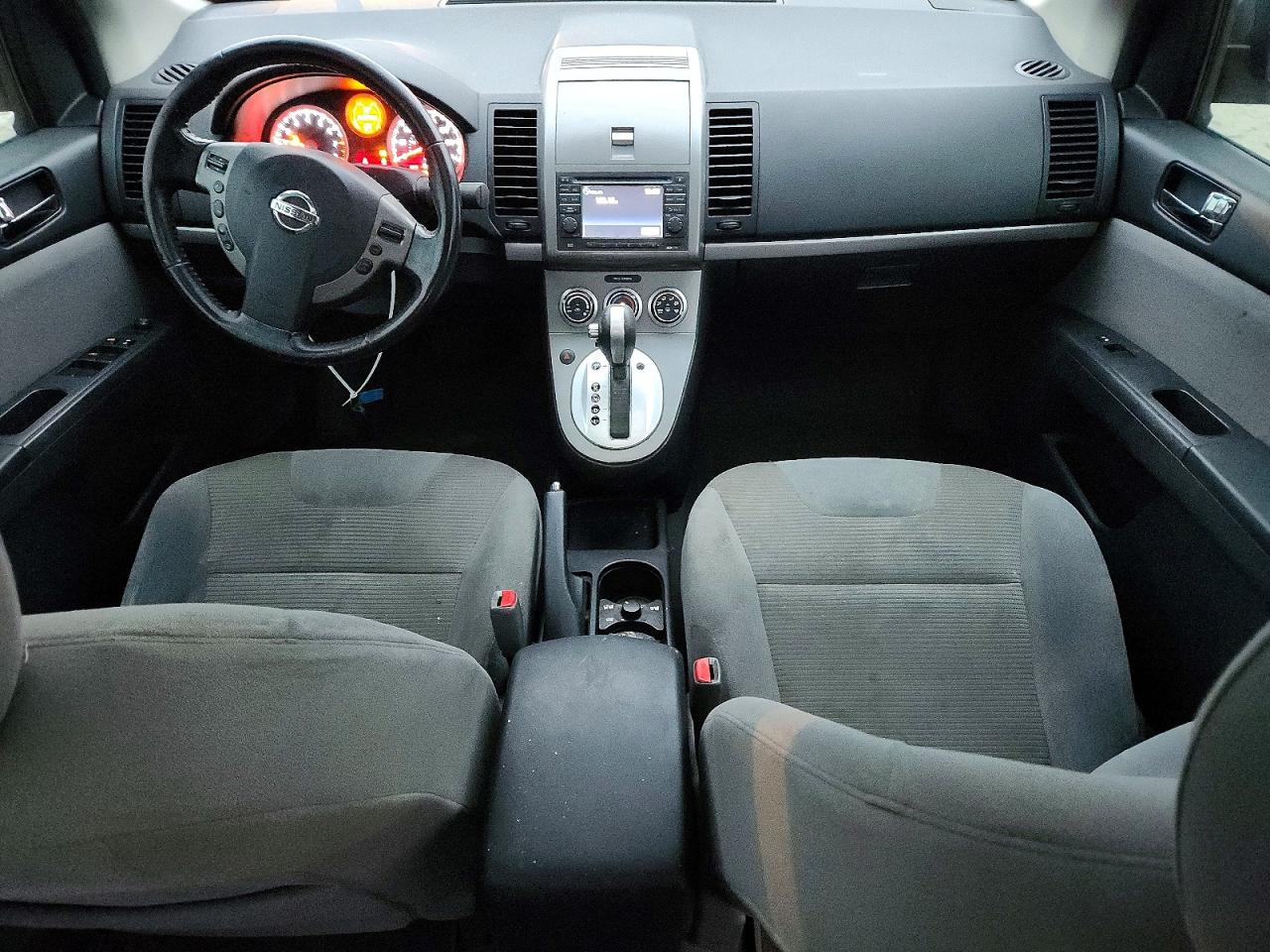 2011 Nissan Sentra 2.0 Белый vin: 3N1AB6AP5BL656782