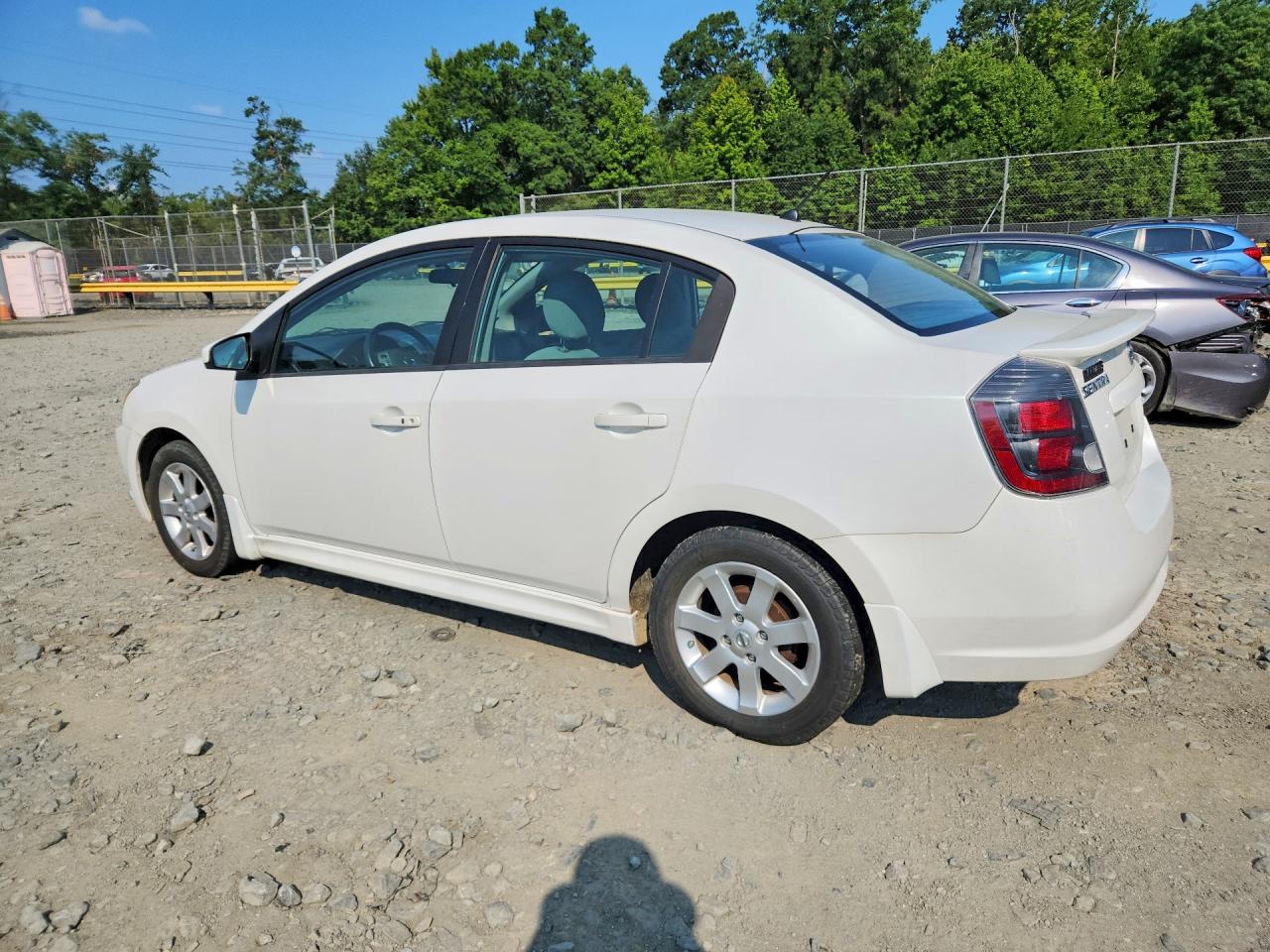 2011 Nissan Sentra 2.0 White vin: 3N1AB6AP5BL664235