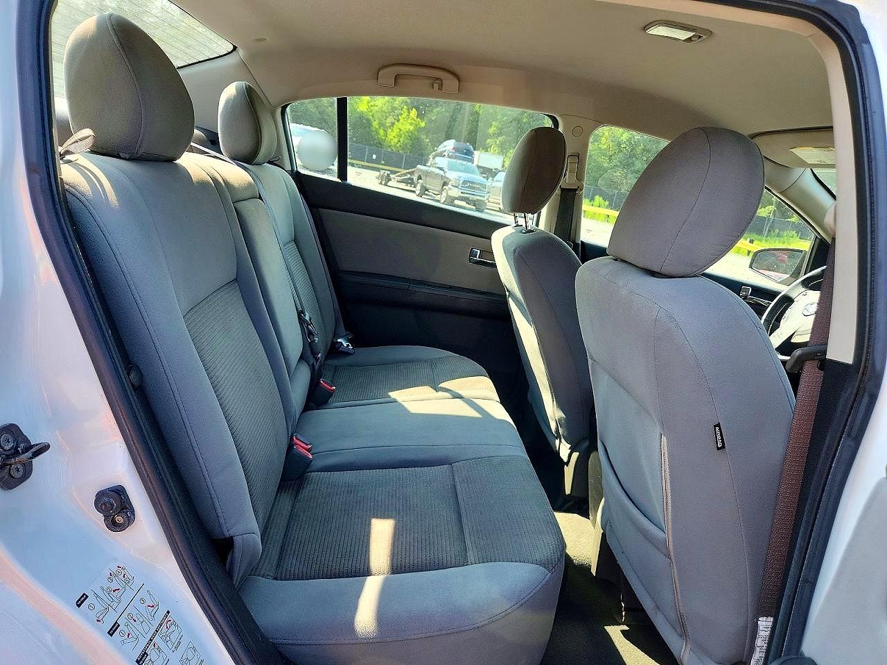 2011 Nissan Sentra 2.0 White vin: 3N1AB6AP5BL664235