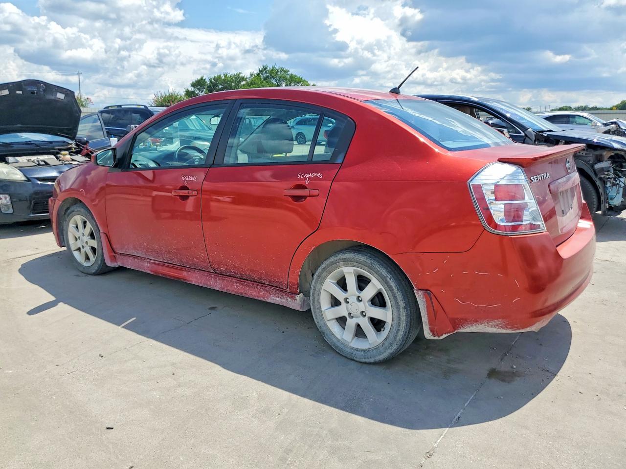 2011 Nissan Sentra 2.0 Red vin: 3N1AB6AP5BL683951
