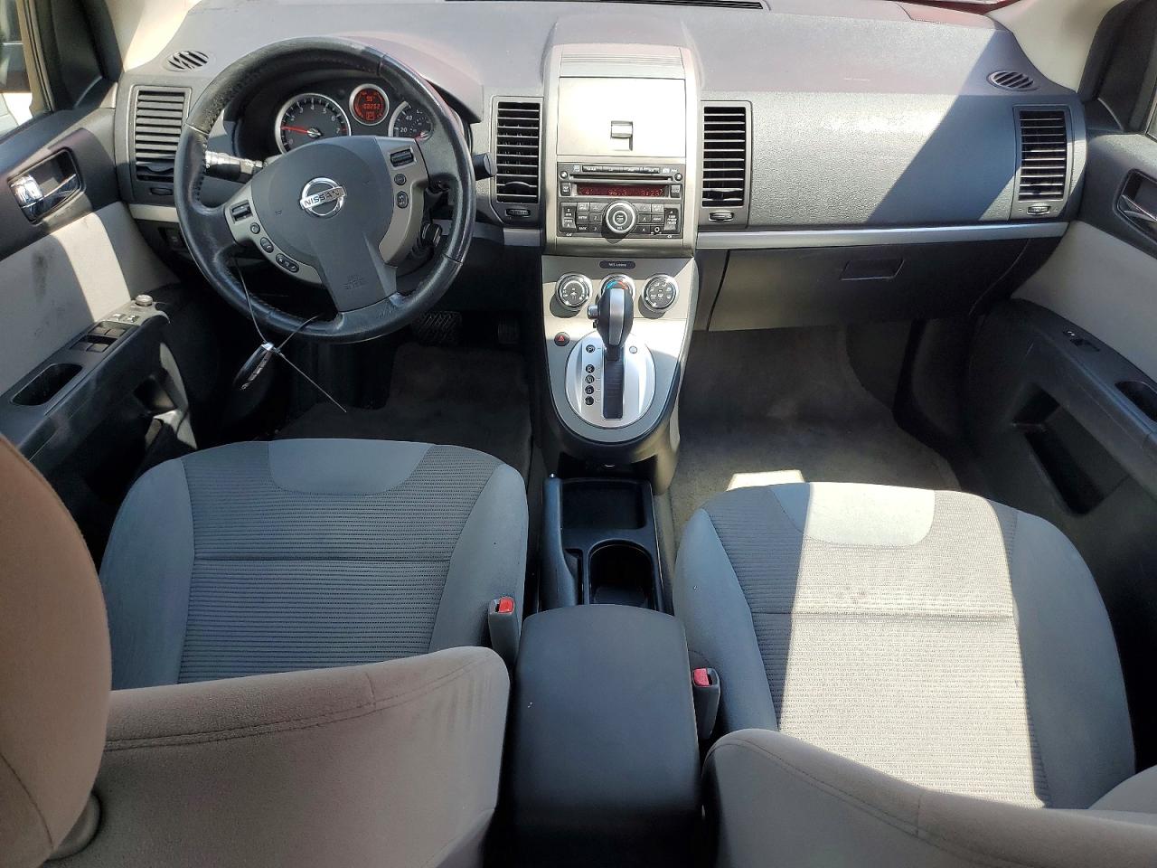 2011 Nissan Sentra 2.0 Red vin: 3N1AB6AP5BL683951
