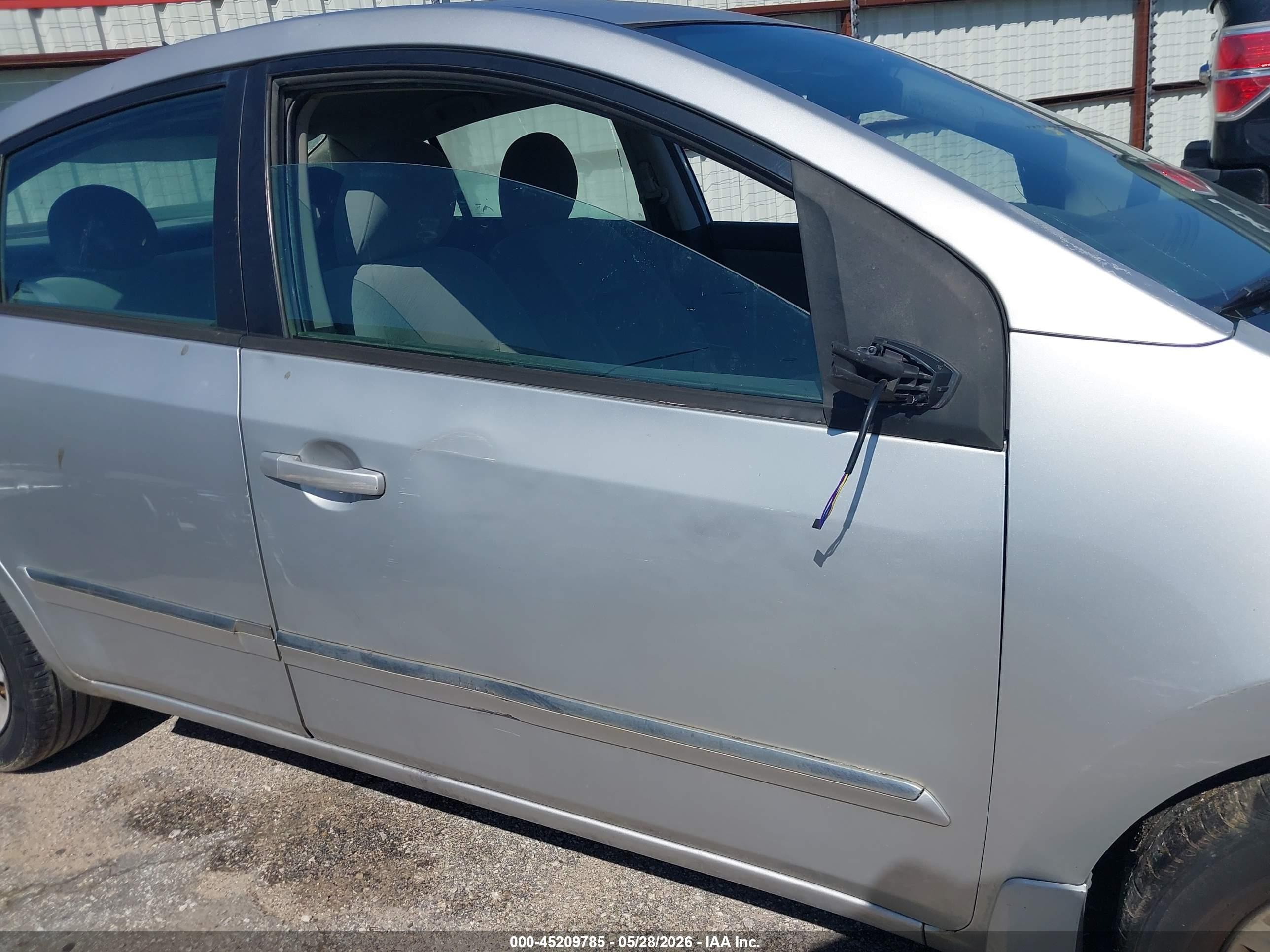 2012 Nissan Sentra 2.0 S Серебряный vin: 3N1AB6AP5CL683305