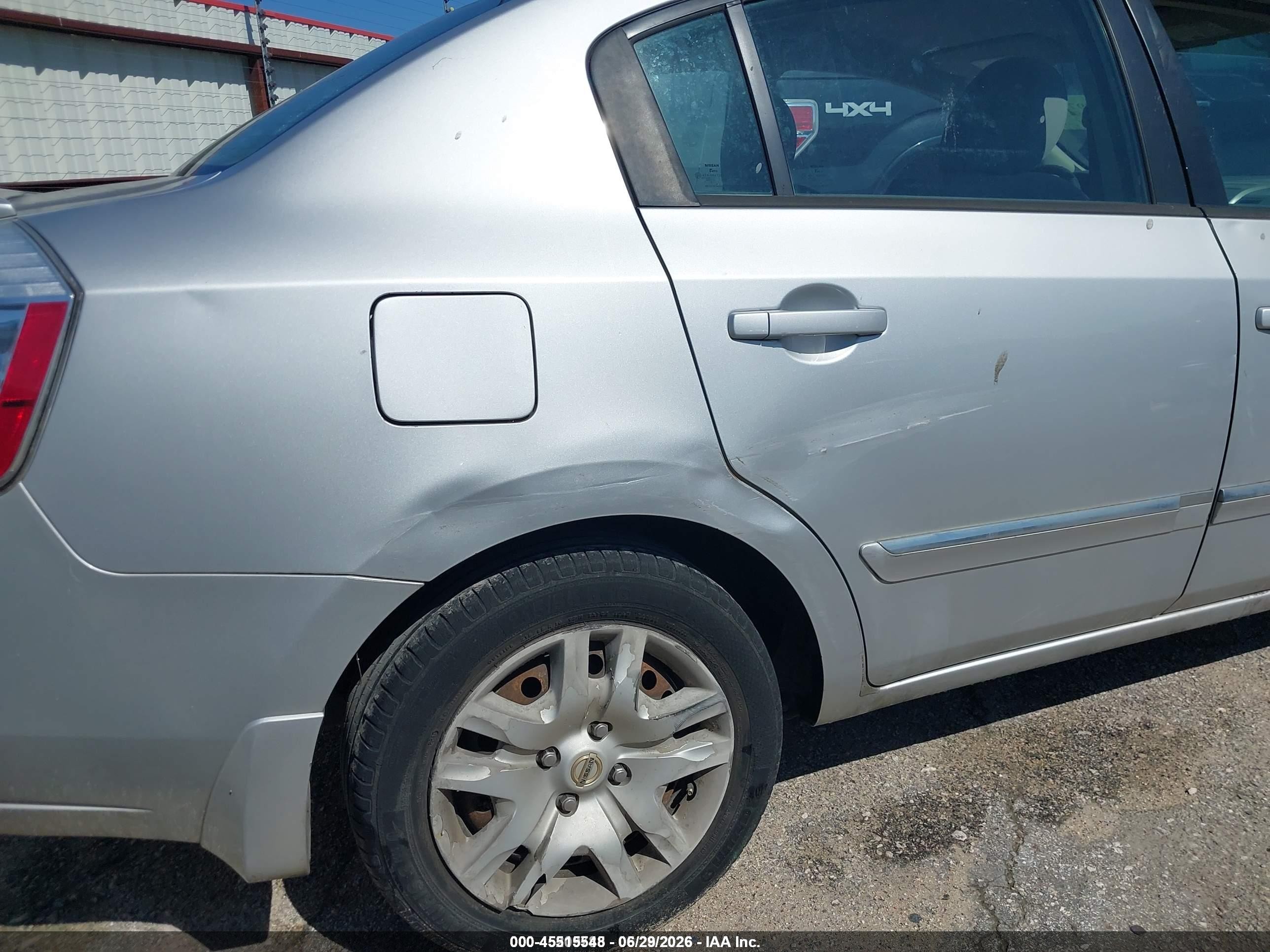 2012 Nissan Sentra 2.0 S Silver vin: 3N1AB6AP5CL683305