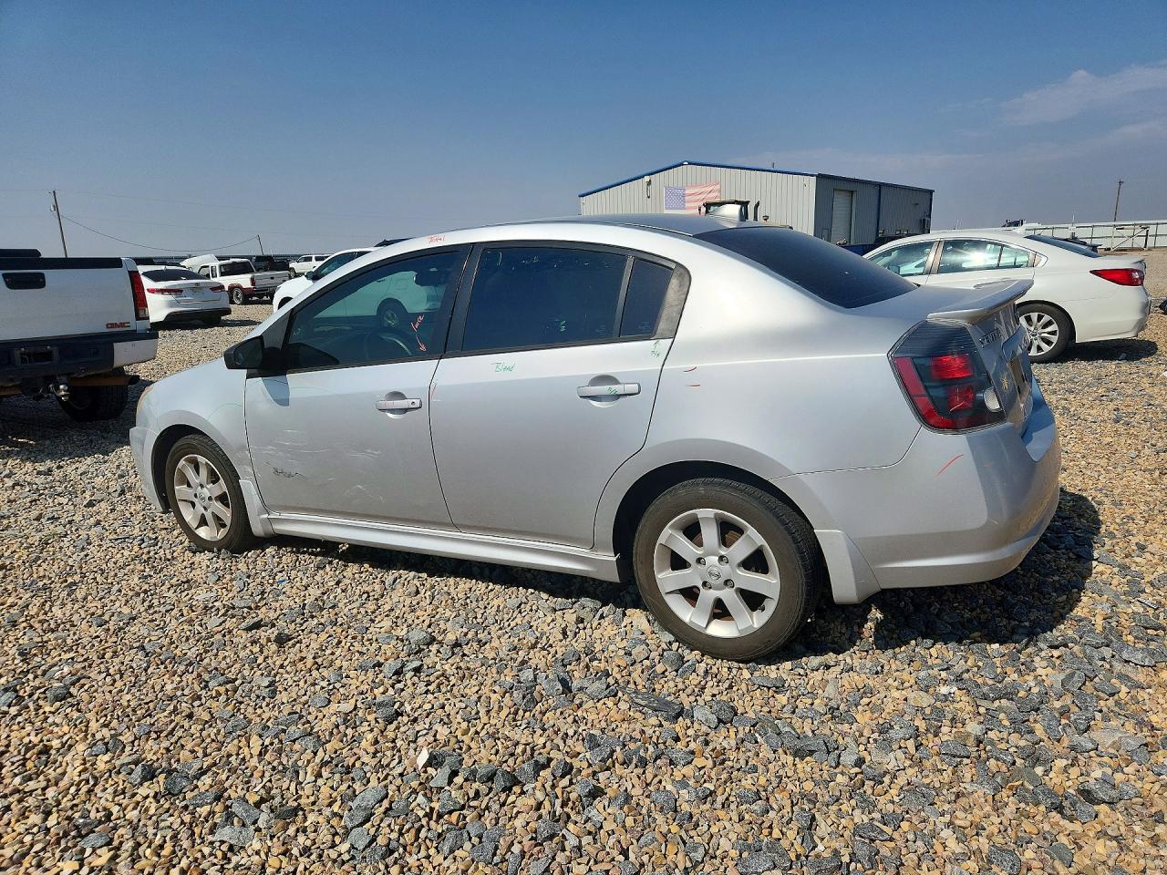 2012 Nissan Sentra 2.0 Серебряный vin: 3N1AB6AP5CL741056