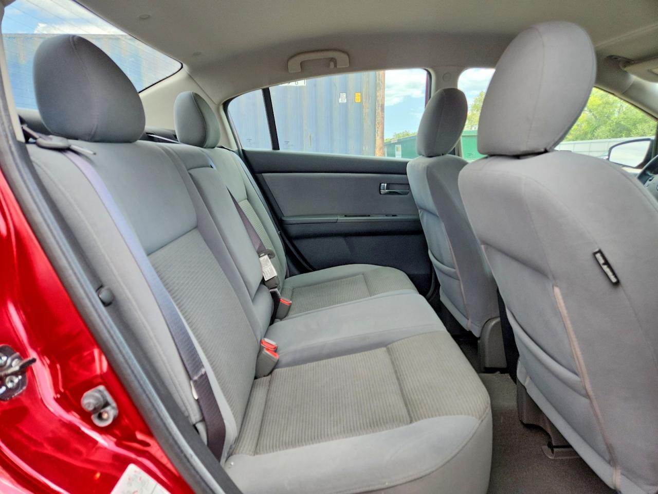2010 Nissan Sentra 2.0 Red vin: 3N1AB6AP6AL604821