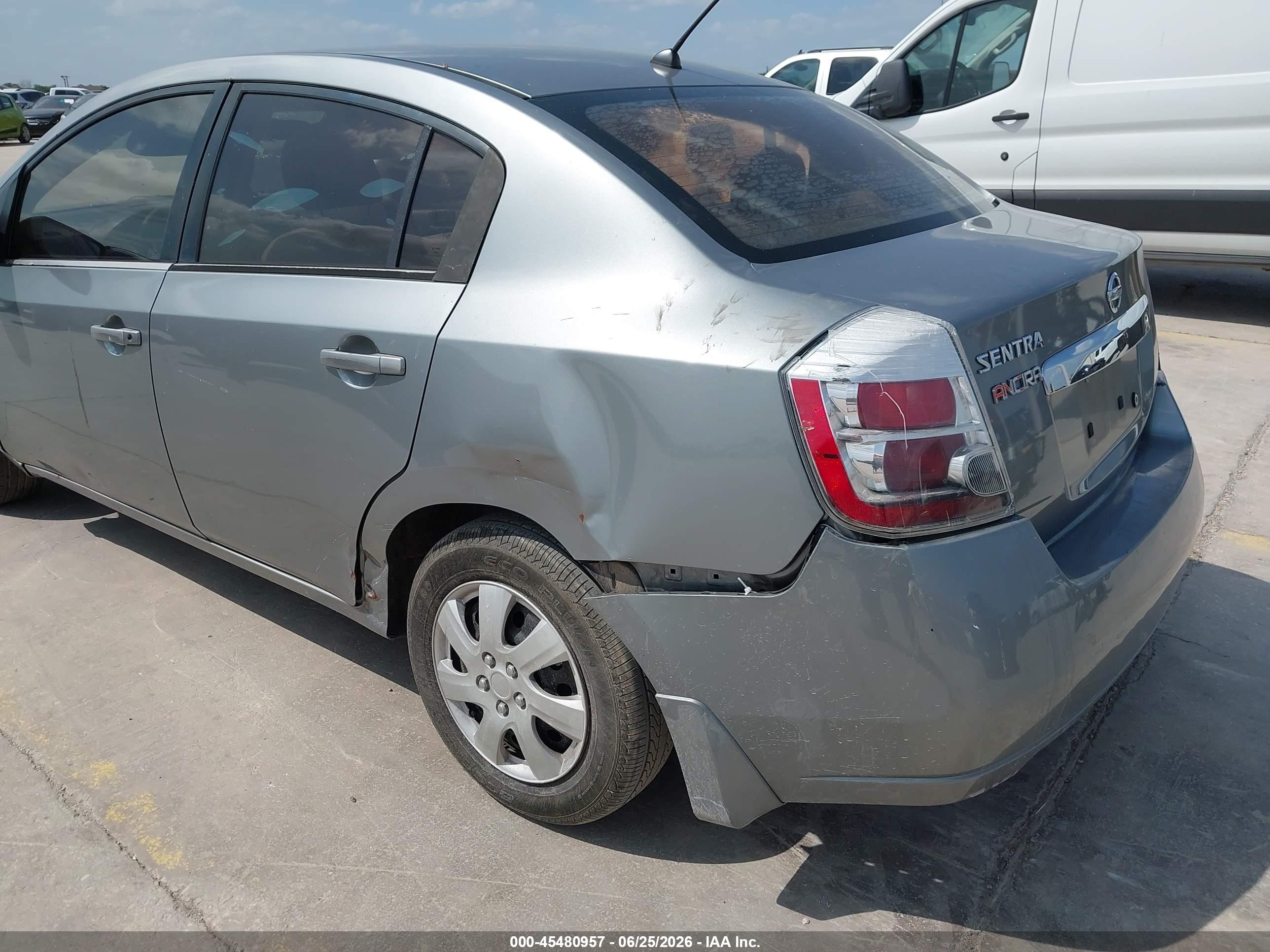 2010 Nissan Sentra 2.0 Silver vin: 3N1AB6AP6AL638760
