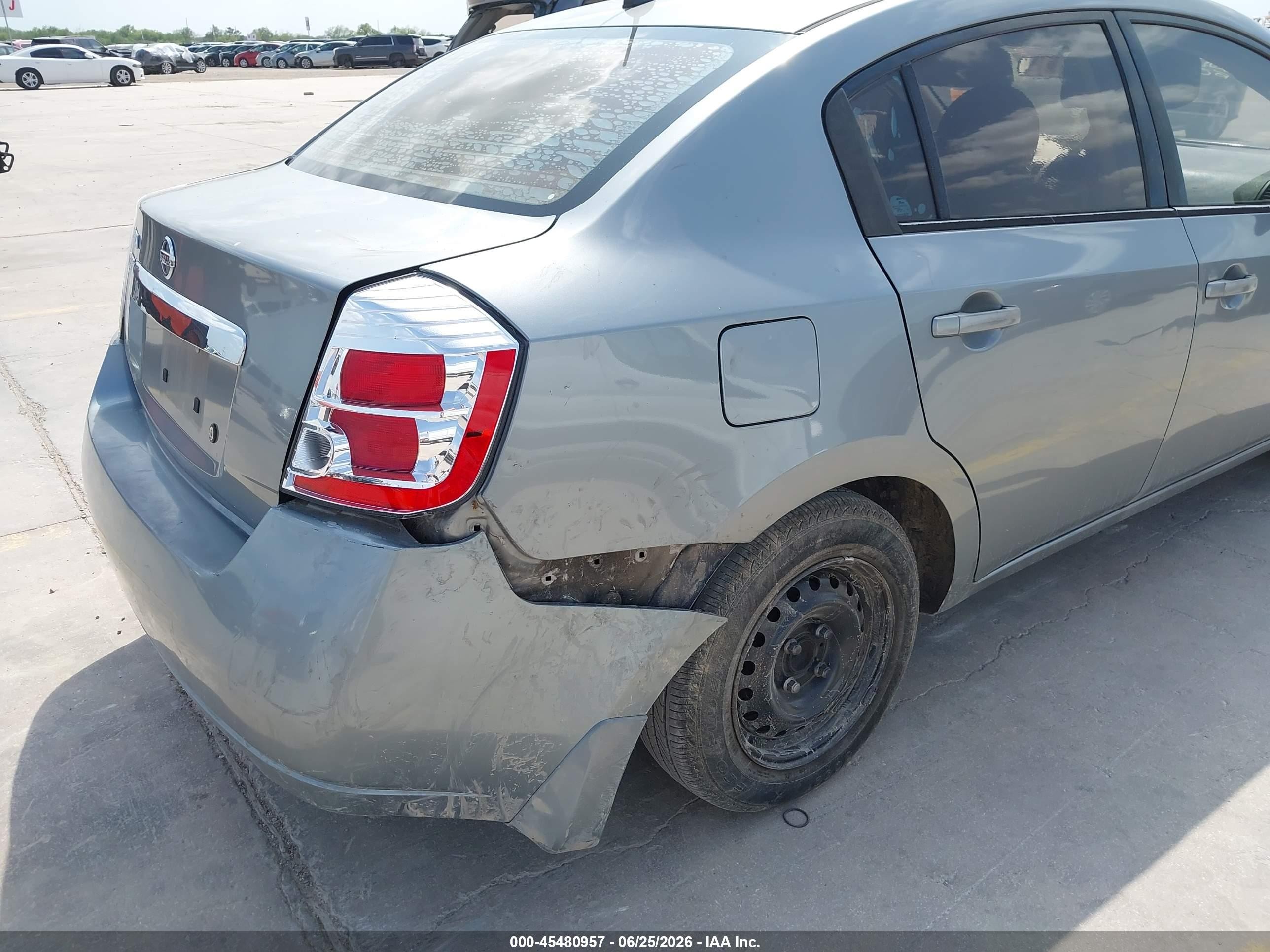 2010 Nissan Sentra 2.0 Silver vin: 3N1AB6AP6AL638760