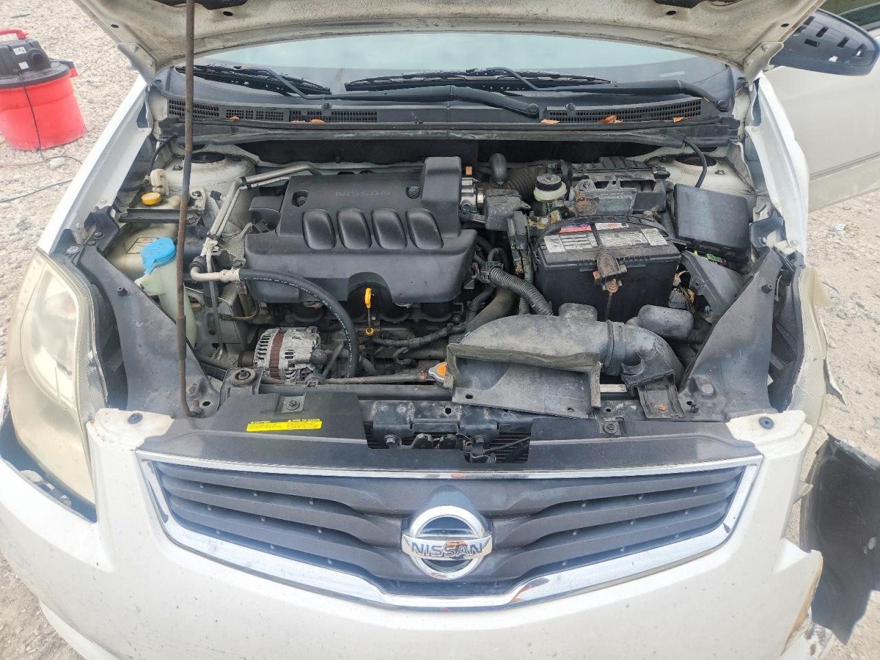 2010 Nissan Sentra 2.0 Белый vin: 3N1AB6AP6AL643456