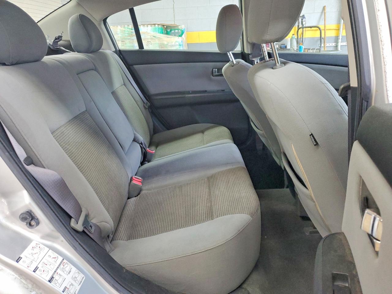 2011 Nissan Sentra 2.0 Silver vin: 3N1AB6AP6BL622799