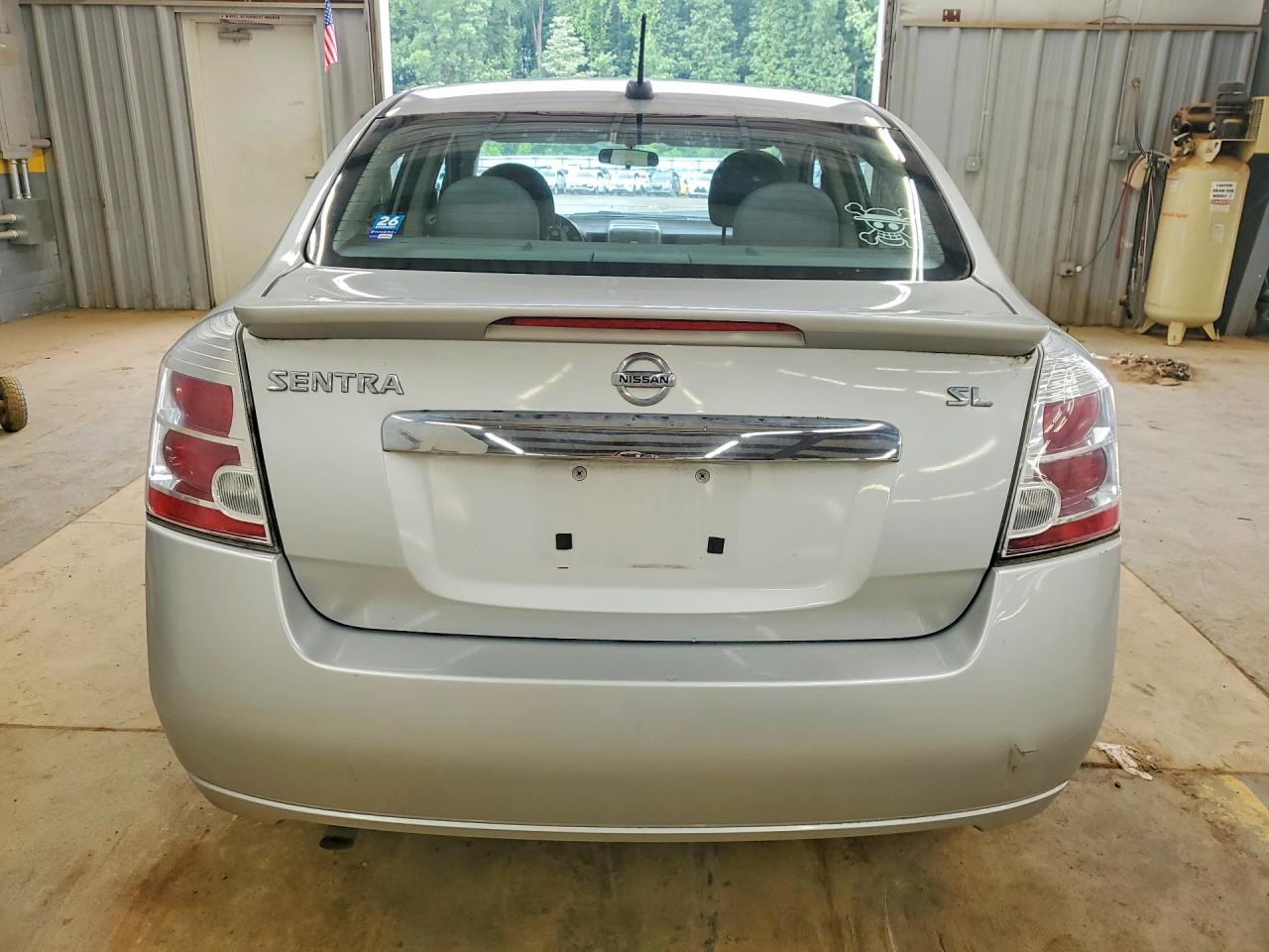 2011 Nissan Sentra 2.0 Silver vin: 3N1AB6AP6BL622799